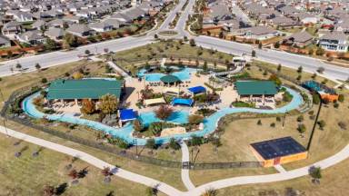 Main picture of 684 Sugar Cane Rd