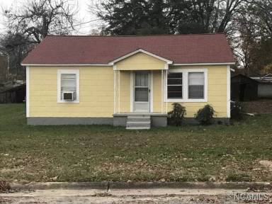 Main picture of 1240 Katherine St NW