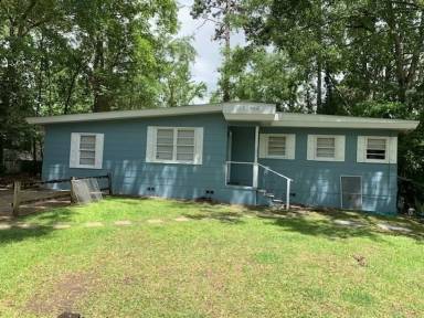 Main picture of 1610 Sharkey St