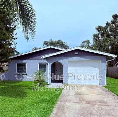 Main picture of 329 Royal Palms Dr