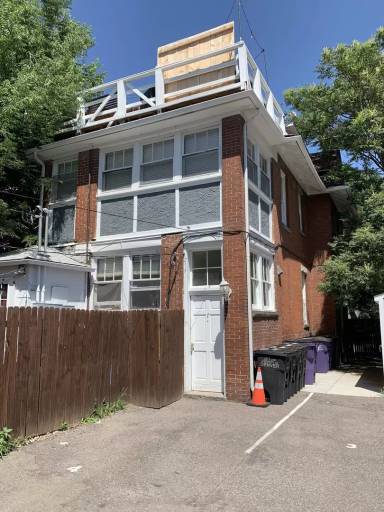 Main picture of 1223 N Lafayette St