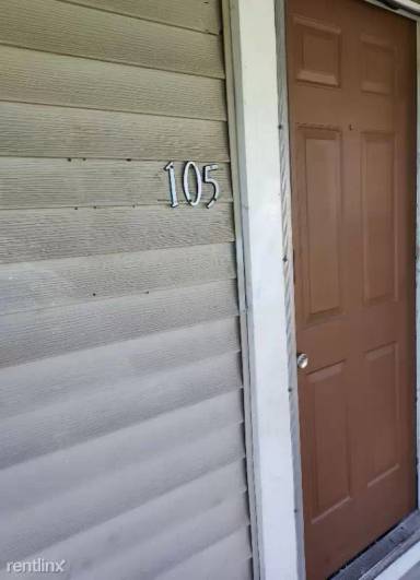 Main picture of 105 Dock St