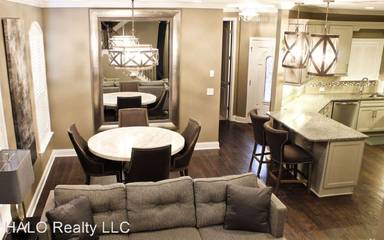 Main picture of 200 Glennister Ct