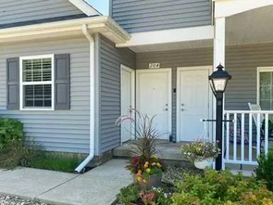 Main picture of 3034 E Stillwater Lndg