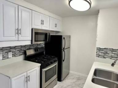 Main picture of 6123 Eleanor Ave