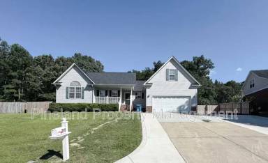 Main picture of 219 Woodland Dr