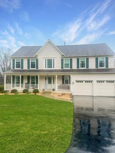 Main picture of 1 Evanshire Dr