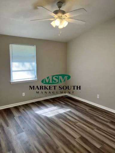 Main picture of 6936 Hialeah Cir