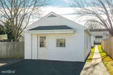 Main picture of 19 Ward Ave