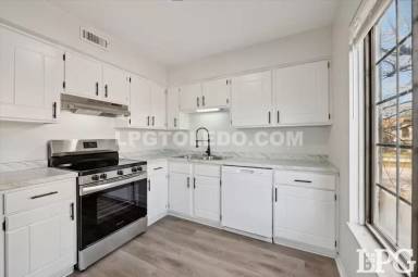 Main picture of 1665 Brownstone Blvd