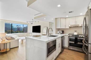 Main picture of 3 Washington Cir NW