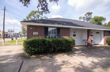 Main picture of 3801 Common St