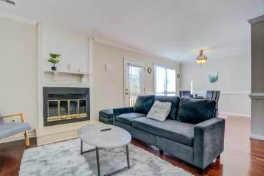 Main picture of 632 Applecross Dr