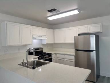 Main picture of 470 Posada Way