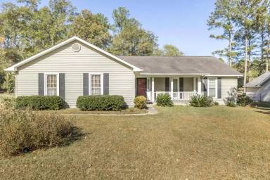 Main picture of 123 Whipoorwill Way