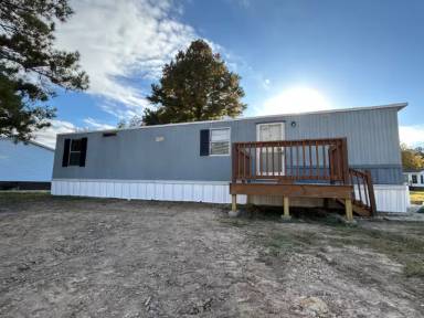Main picture of 8751 School St