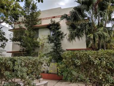 Main picture of 817 Meridian Ave