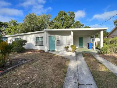 Main picture of 4903 S 83rd St