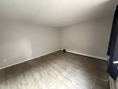 Main picture of 837 Seton Ave
