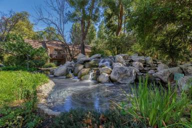 Main picture of 7150 Carlson Cir