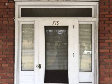 Main picture of 711 S Court St