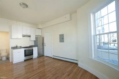 Main picture of 501 E Broadway