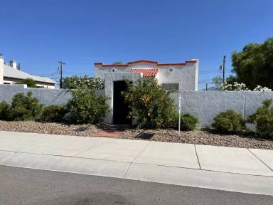 Main picture of 1041 E Grant Rd