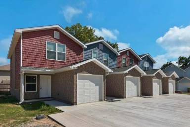 Main picture of 2255 Whitman Ln