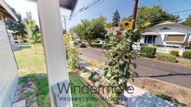 Main picture of 108 N Bellevue Ave