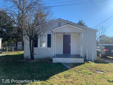 Main picture of 209 Holly St