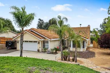 Main picture of 24905 Abalar Way