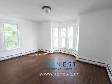 Main picture of 41 Windsor St