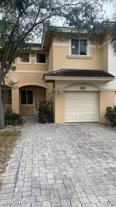 Main picture of 4269 Coventry Pointe Way