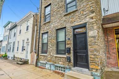 Main picture of 4840 Umbria St