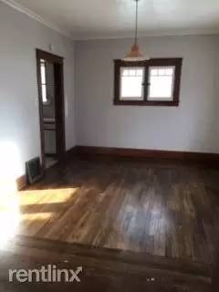 Main picture of 212 N Porter St