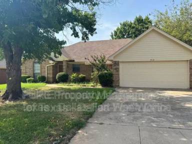 Main picture of 7512 Oak Park Dr