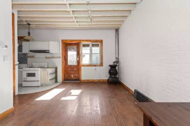 Main picture of 183 Troutman St