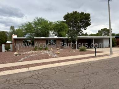 Main picture of 2650 N Avenida Carolina