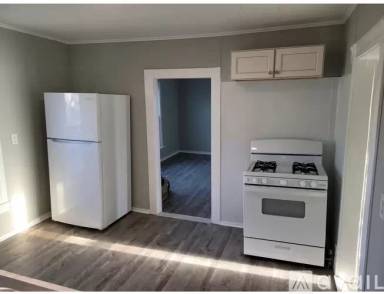 Main picture of 1381 Burnet Ave
