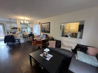 Main picture of 1416 27th Ave NE