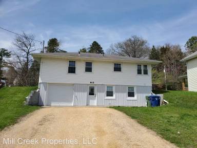 Main picture of 815 S Bluff Blvd