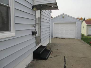 Main picture of 820 Lincoln Ave