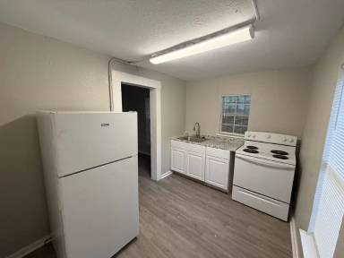 Main picture of 1817 San Luis St