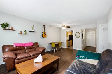 Main picture of 3815 Guadalupe St
