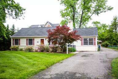 Main picture of 1712 Olney Rd