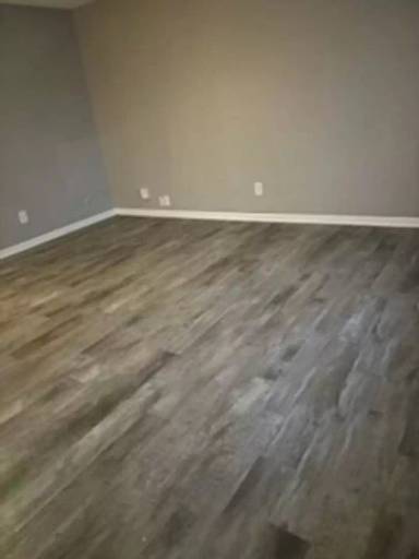 Main picture of 215 Laurel Dr