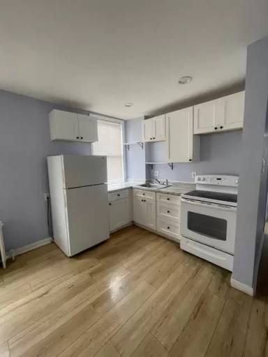 Main picture of 5233 Oxford Ave