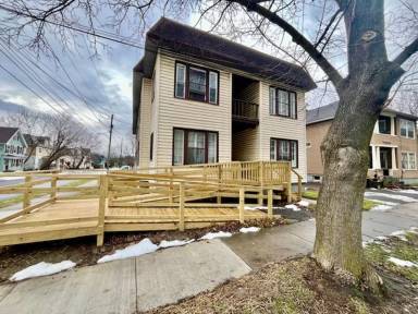 Main picture of 35 Haendel St