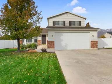Main picture of 1556 W 575 S
