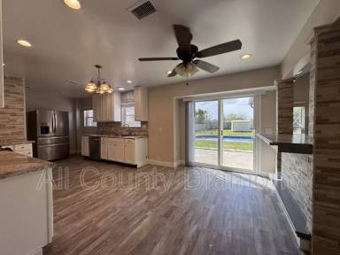 Main picture of 607 Plantation Ct
